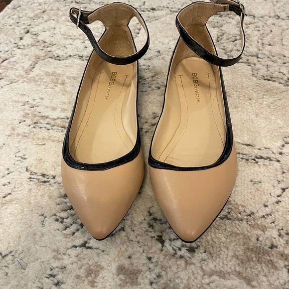 BCBG flats - Picture 6 of 6